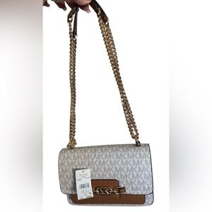 Beautiful brand new Michael Kors purse